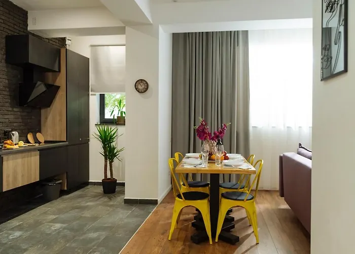 21 - New Building & Parking ブカレスト