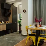 21 - New Building & Parking 아파트