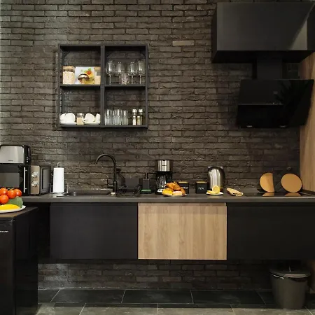 21 - New Building & Parking * Bucarest