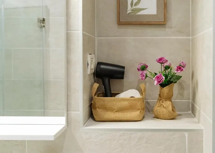 21 - New Building & Parking بوخارست