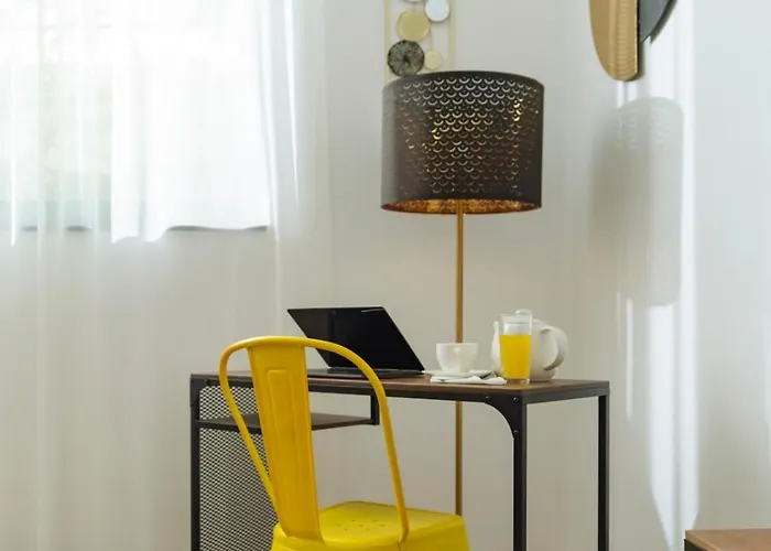 21 - New Building & Parking Apartment