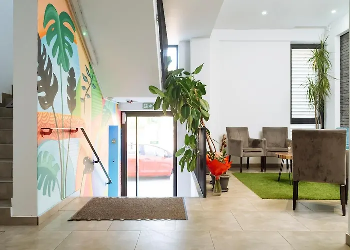 Apartment 21 - New Building & Parking