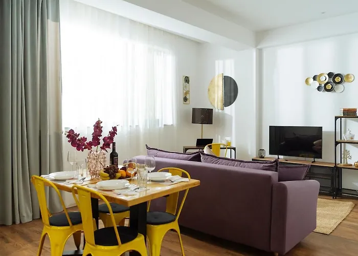 21 - New Building & Parking Apartman Bukarest