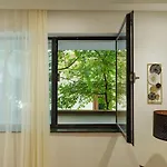 21 - New Building & Parking Apartman *