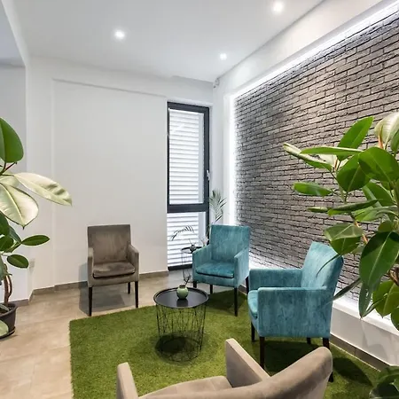 21 - New Building & Parking Bukarest